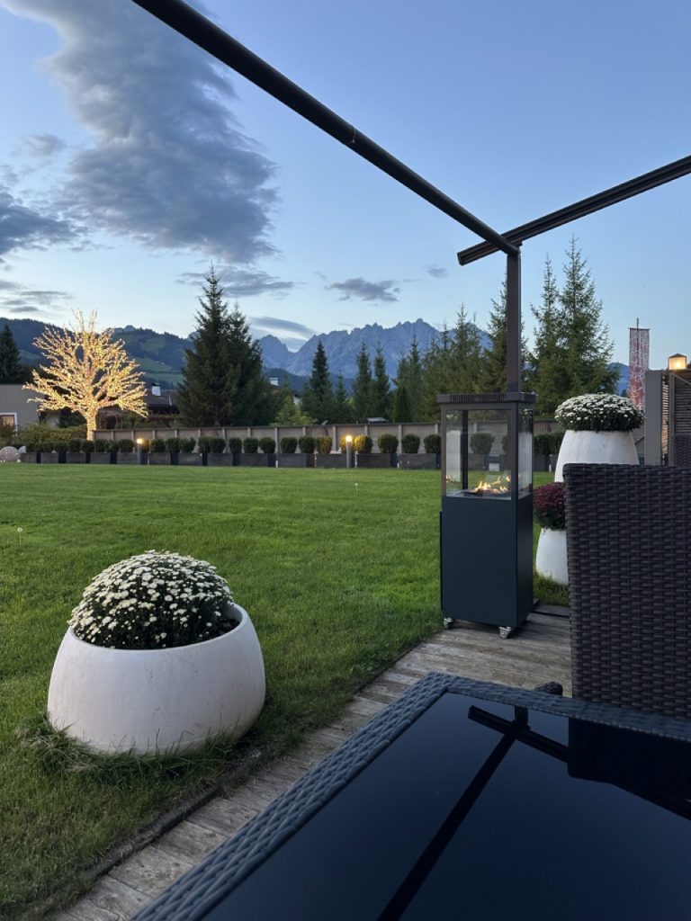 Foto 21.09.25, 19 19 05 Large