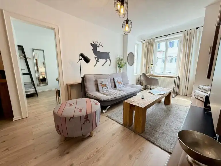 Belle Kitz Pure