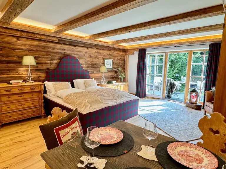 Mountain Suite 1